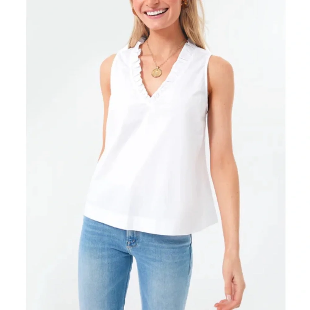 POMANDER PLACE White Veronica Top